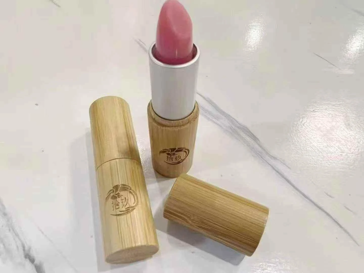 玫瑰花唇油 · 润润唇膏