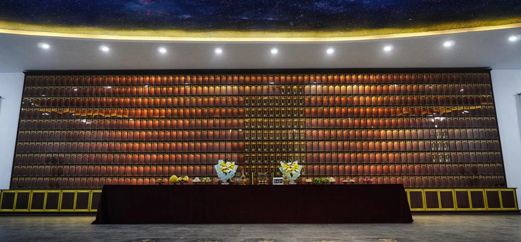 供奉牌位的实体道场
